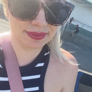Meet your Posher, Shawna